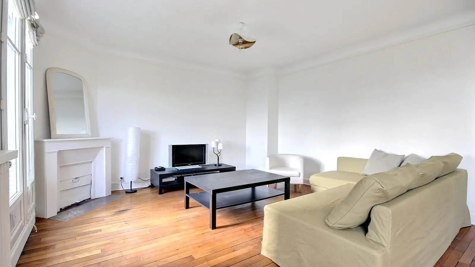 Flat Rue Lacretelle in Paris