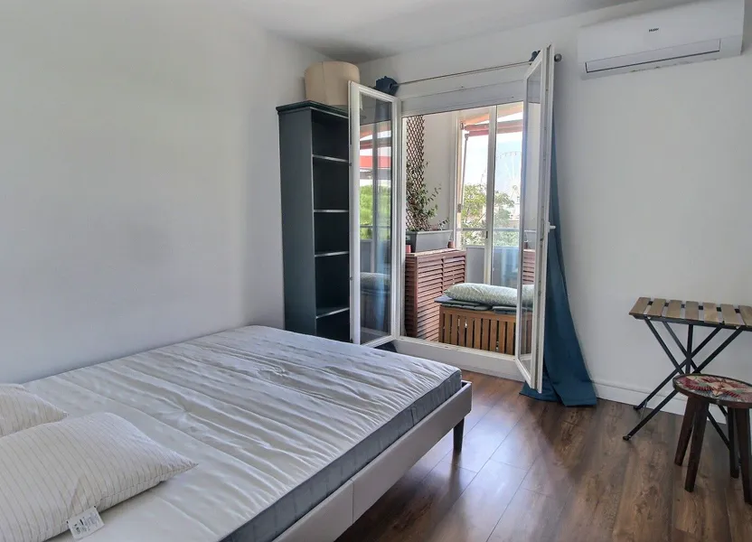 Flat Boulevard Lucien Bagnasco in Marseille