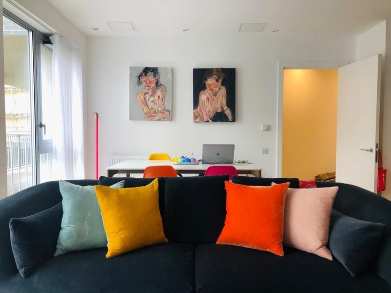 Room Chatfield Road in Greater London