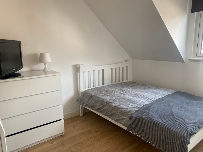 Room Ferry Gait Crescent in City of Edinburgh
