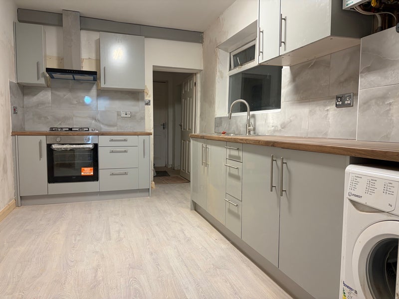 House Rixsen Road in Greater London