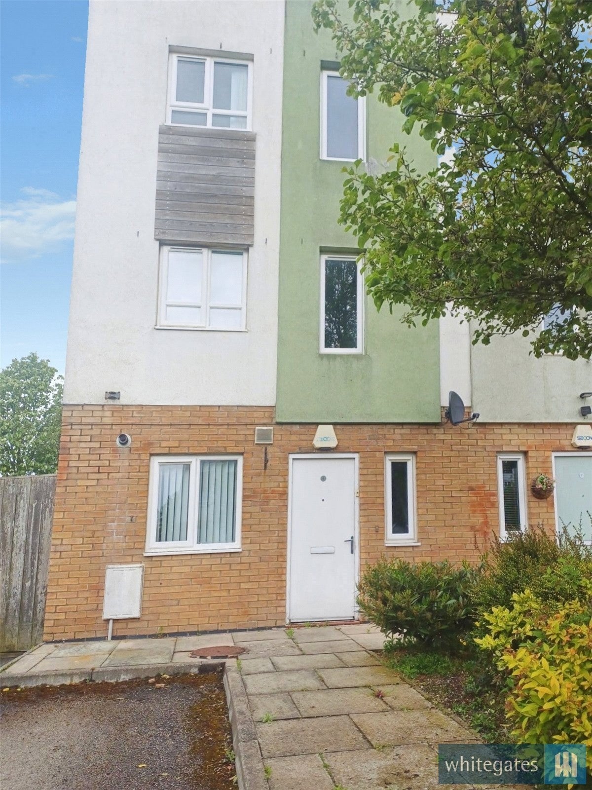 House Hawthorne Drive in Kirkby