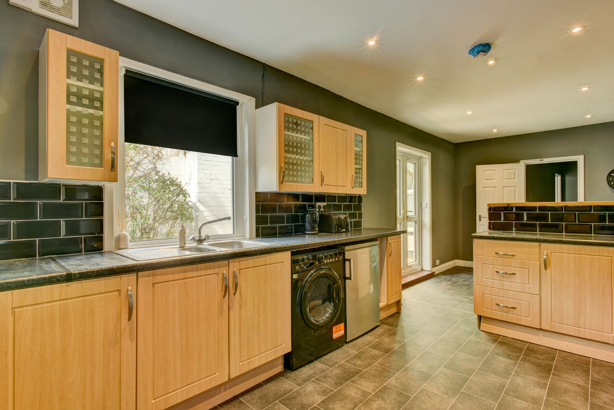 Room Albemarle Road in Taunton