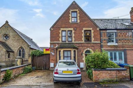 Flat Godstow Road in Oxford