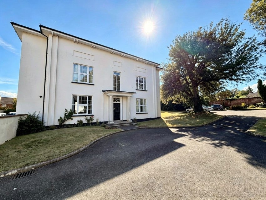 Flat Church Road in Exeter