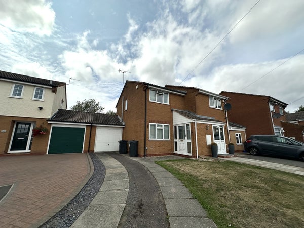 House Fellbrook Close in Birmingham