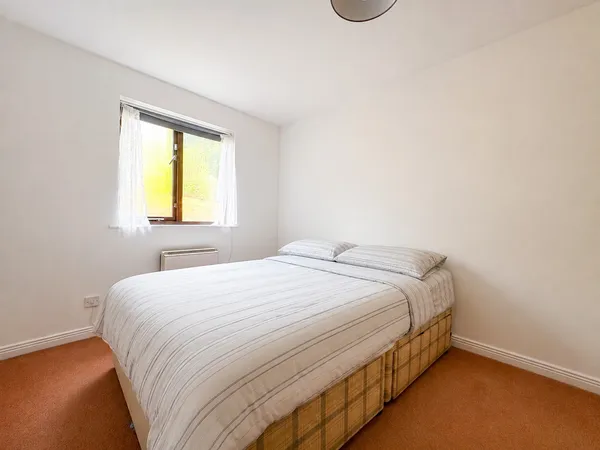 Flat Hilders Farm Close in Wealden