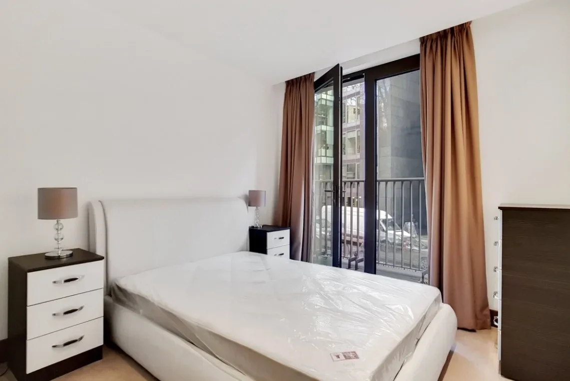 Flat Fetter Lane in City of London