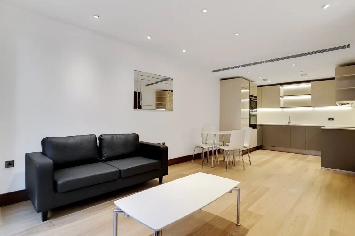 Flat Fetter Lane in City of London
