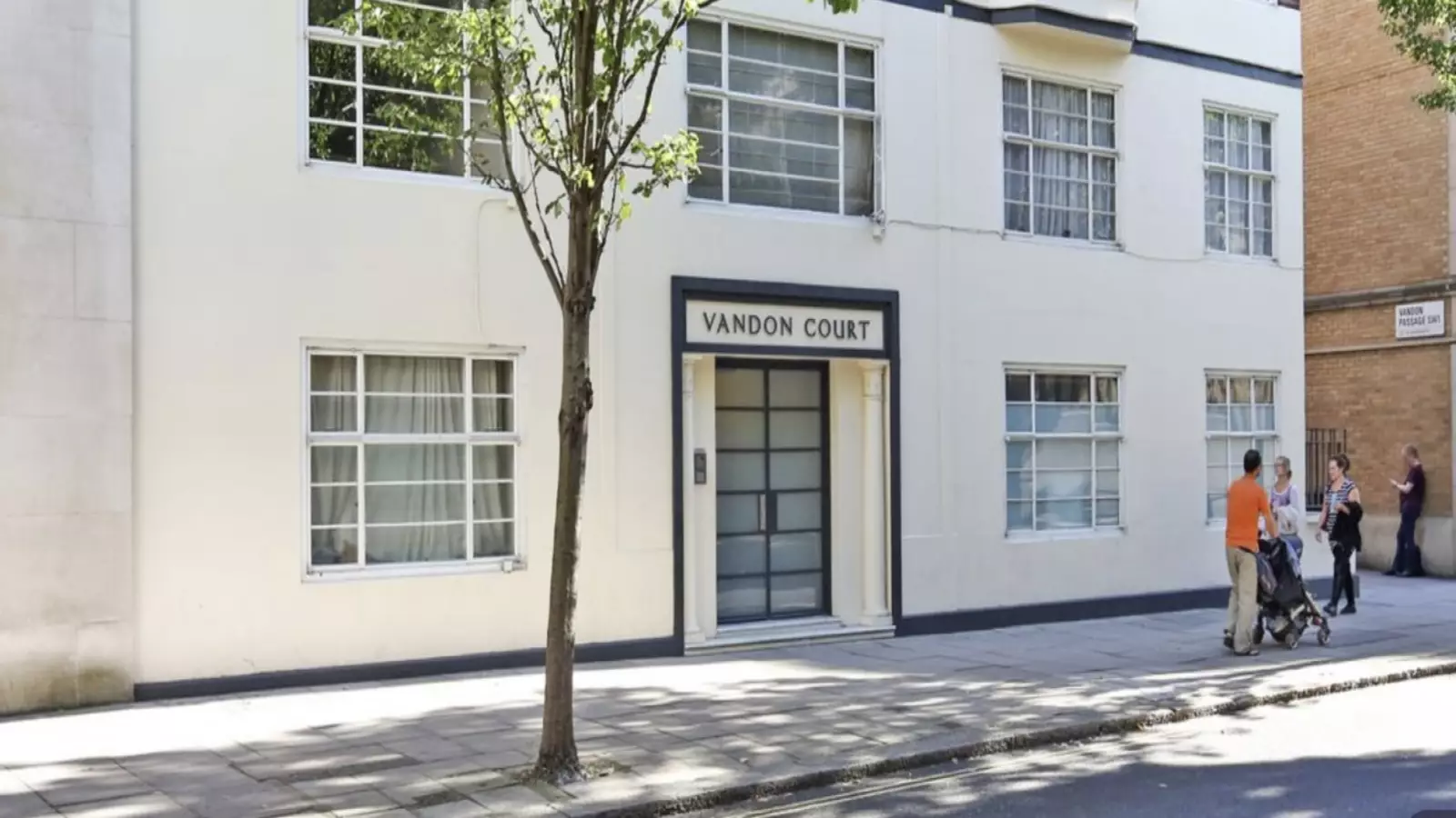 Flat Petty France in City of Westminster