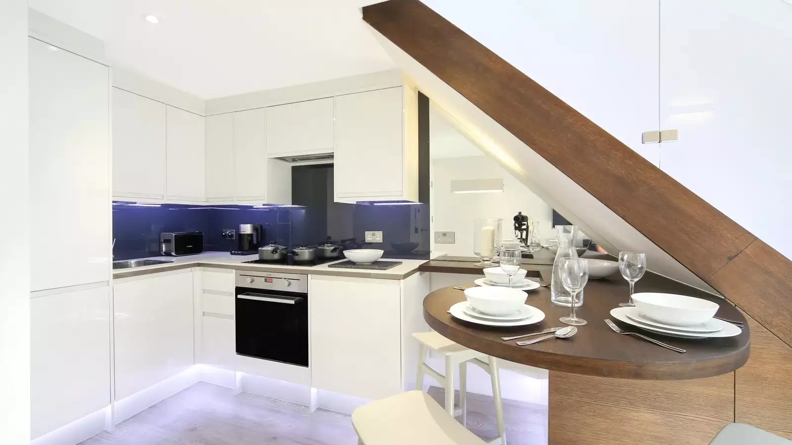 Flat Petty France in City of Westminster