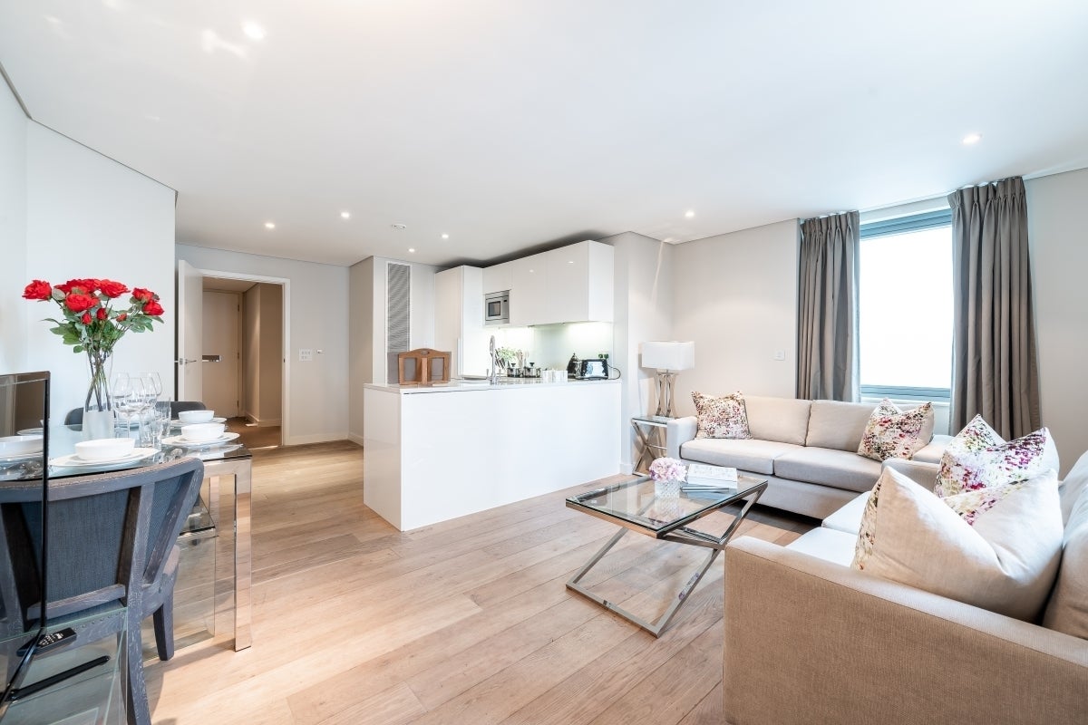 Flat Merchant Square in City of Westminster