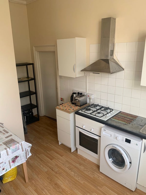 Room Lee High Road in Greater London