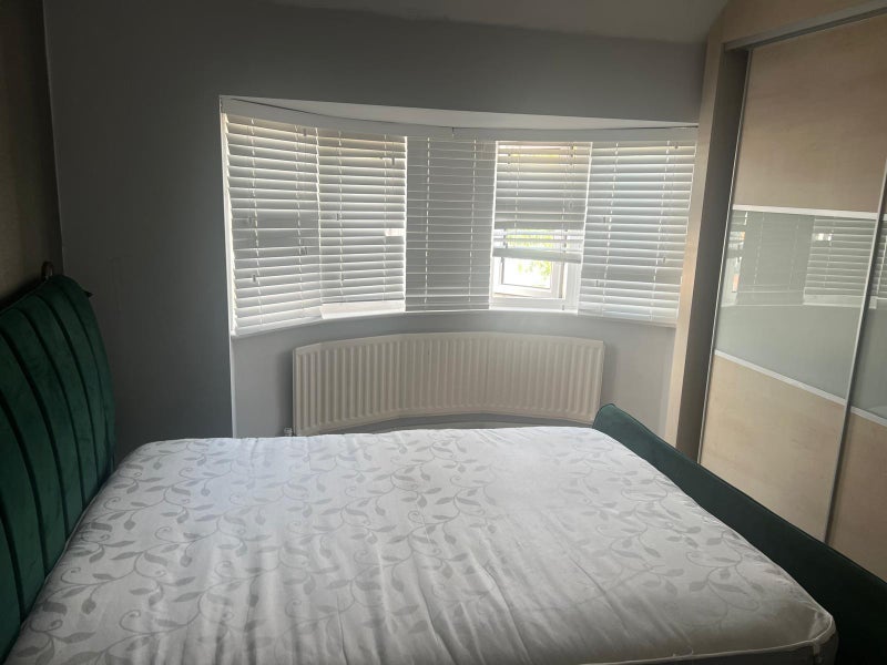 Room Kingswood Drive in Birmingham