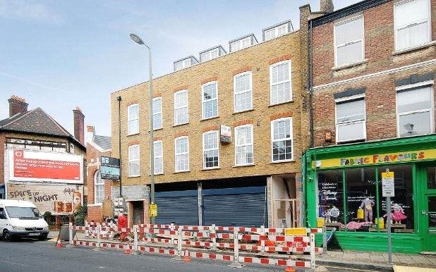 Flat Finchley Road in Greater London