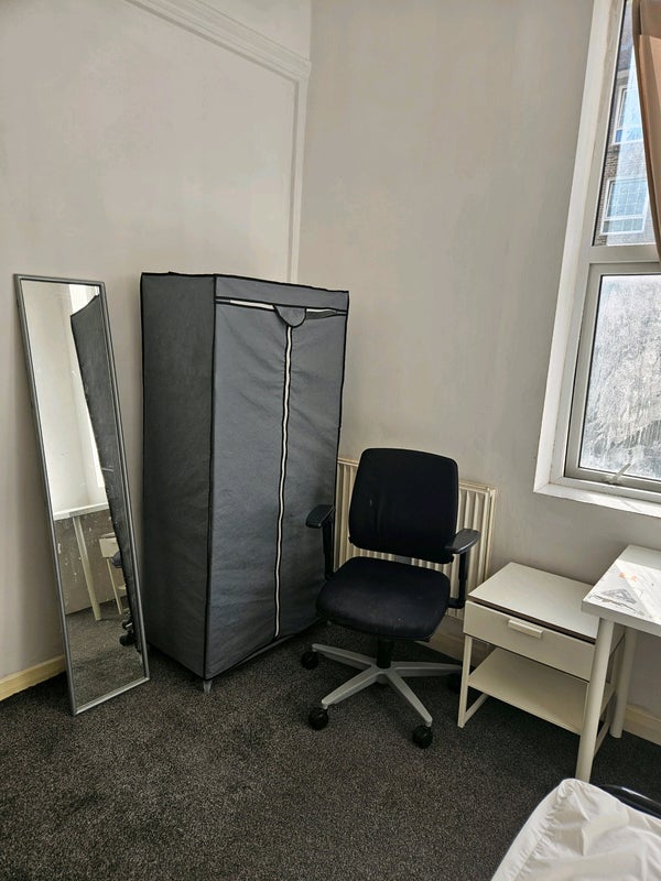 Room Weston Street in Greater London