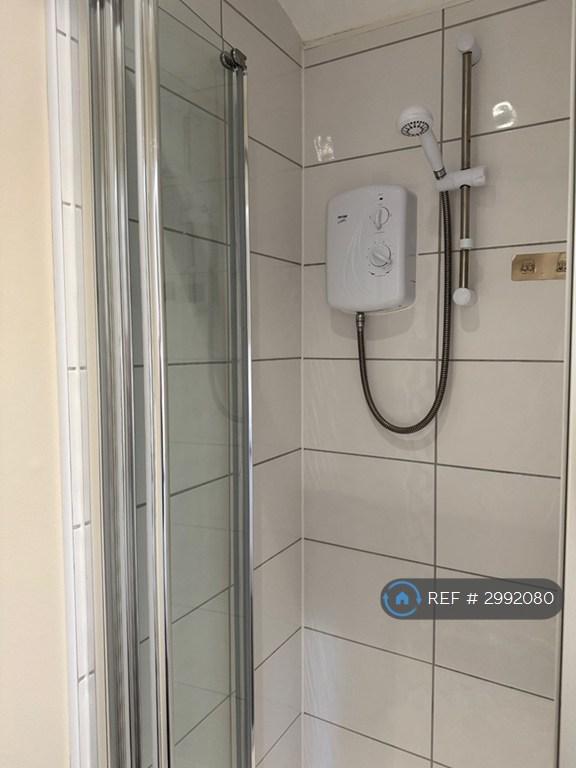 Flat Wootton Close in Bramingham Park