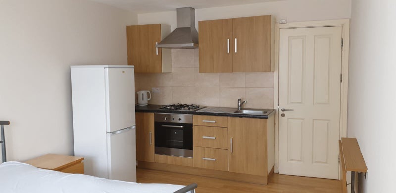 Room Wentworth Hill in Greater London