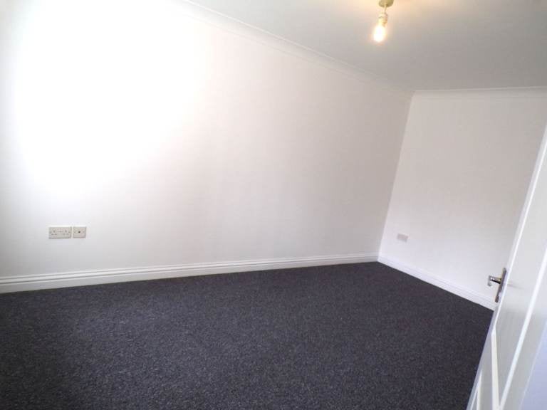 Flat Pitcroft Lane in Portsmouth