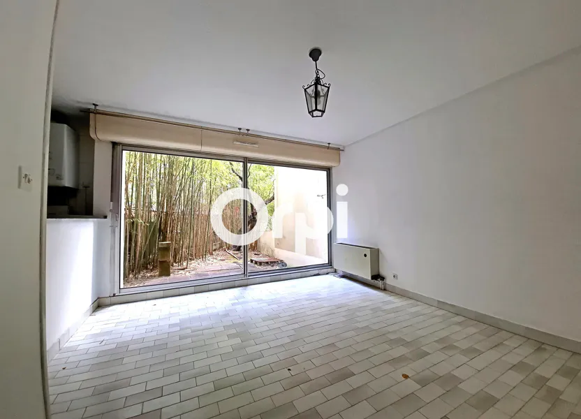 Flat Rue Saint-Priest in Montpellier