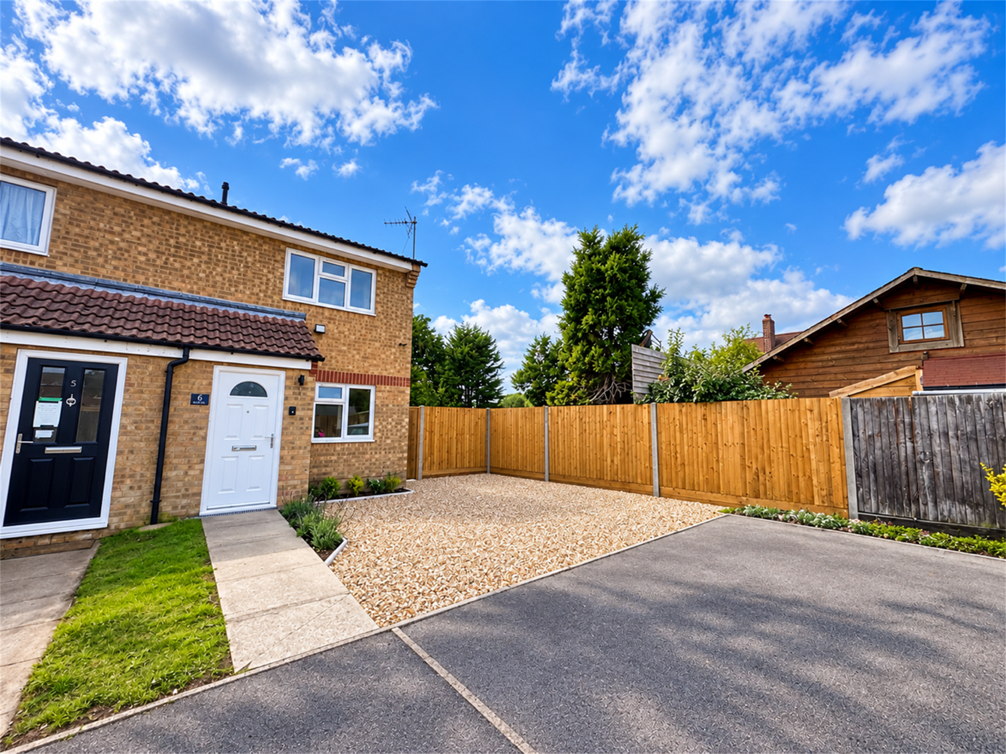 House Bell Close in Farnborough