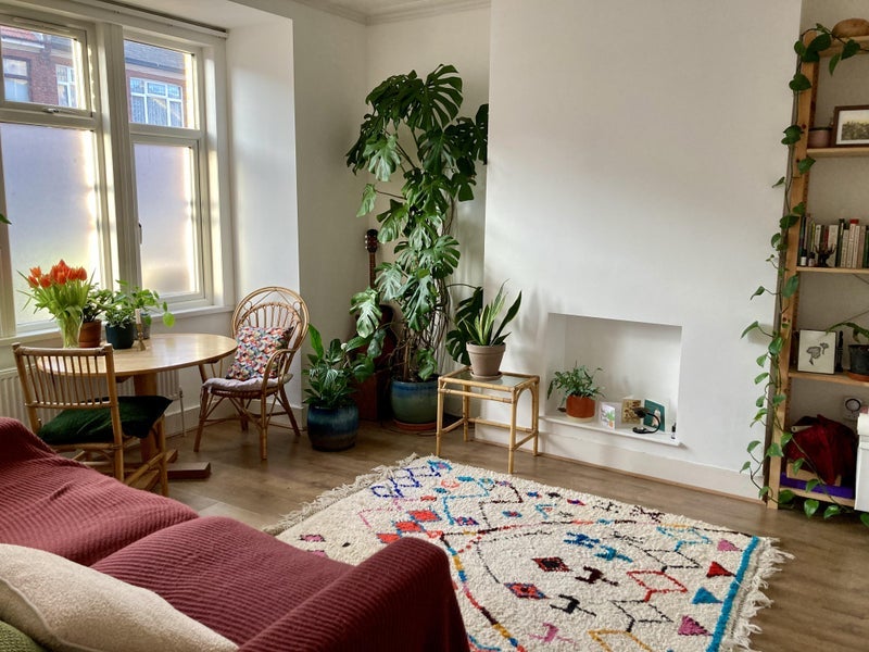 Room Whitburn Road in Greater London