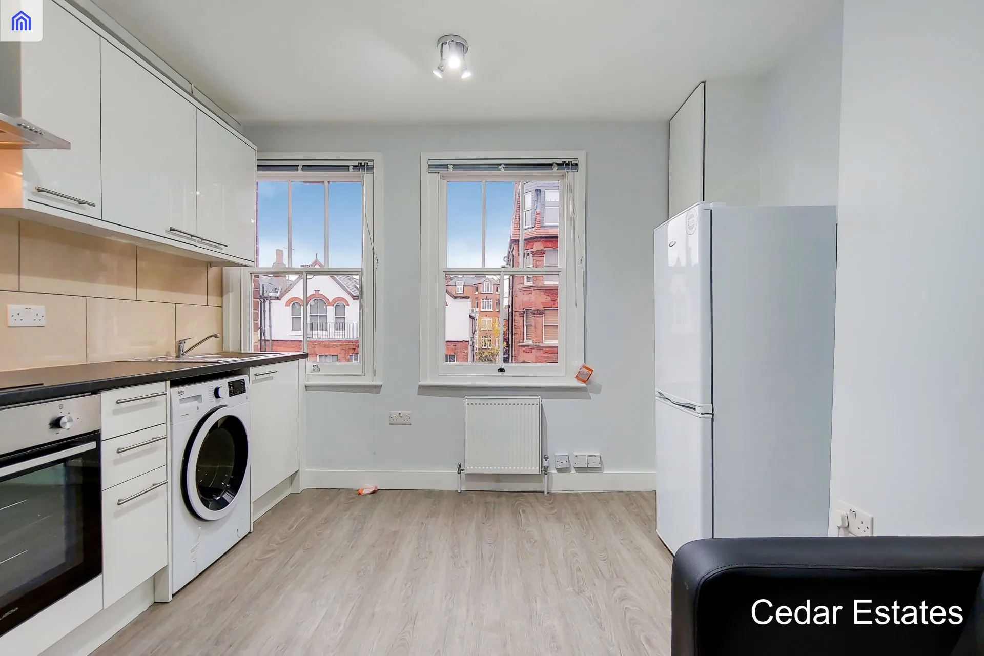 Flat Greencroft Gardens in Greater London