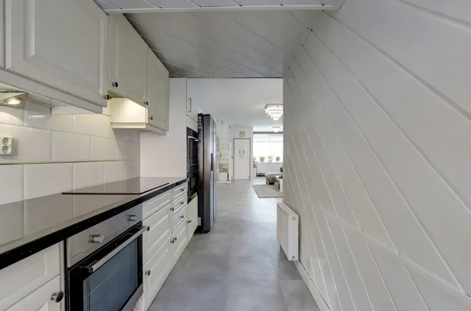 Tussenwoning te koop: Halleystraat 11, Schiedam