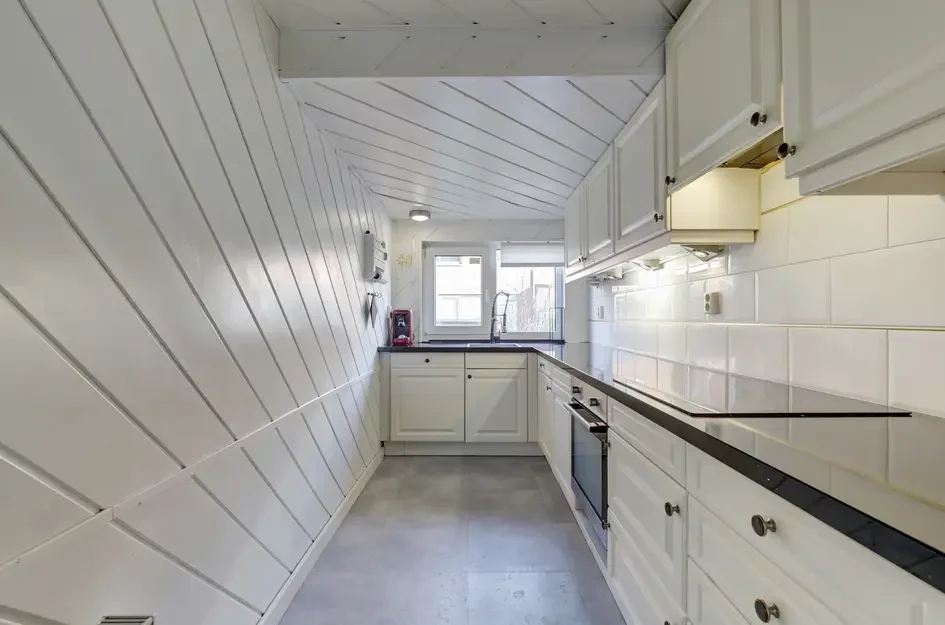 Tussenwoning te koop: Halleystraat 11, Schiedam