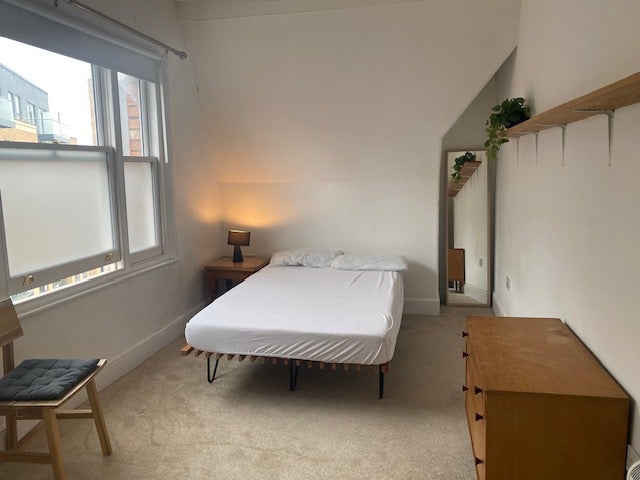 Room Stokes Croft in Bristol