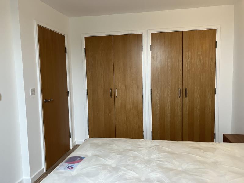 Flat Empire Way in Greater London