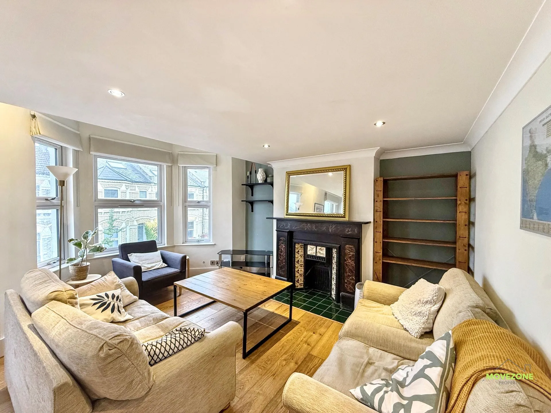 Flat Ballater Road in London