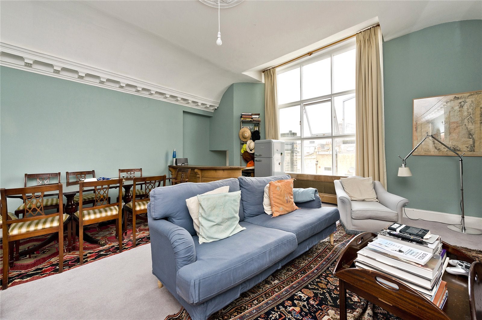Flat Bedford Gardens in Greater London