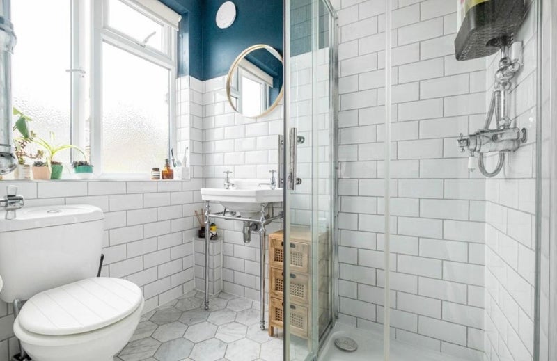 Room Dinton Road in Greater London