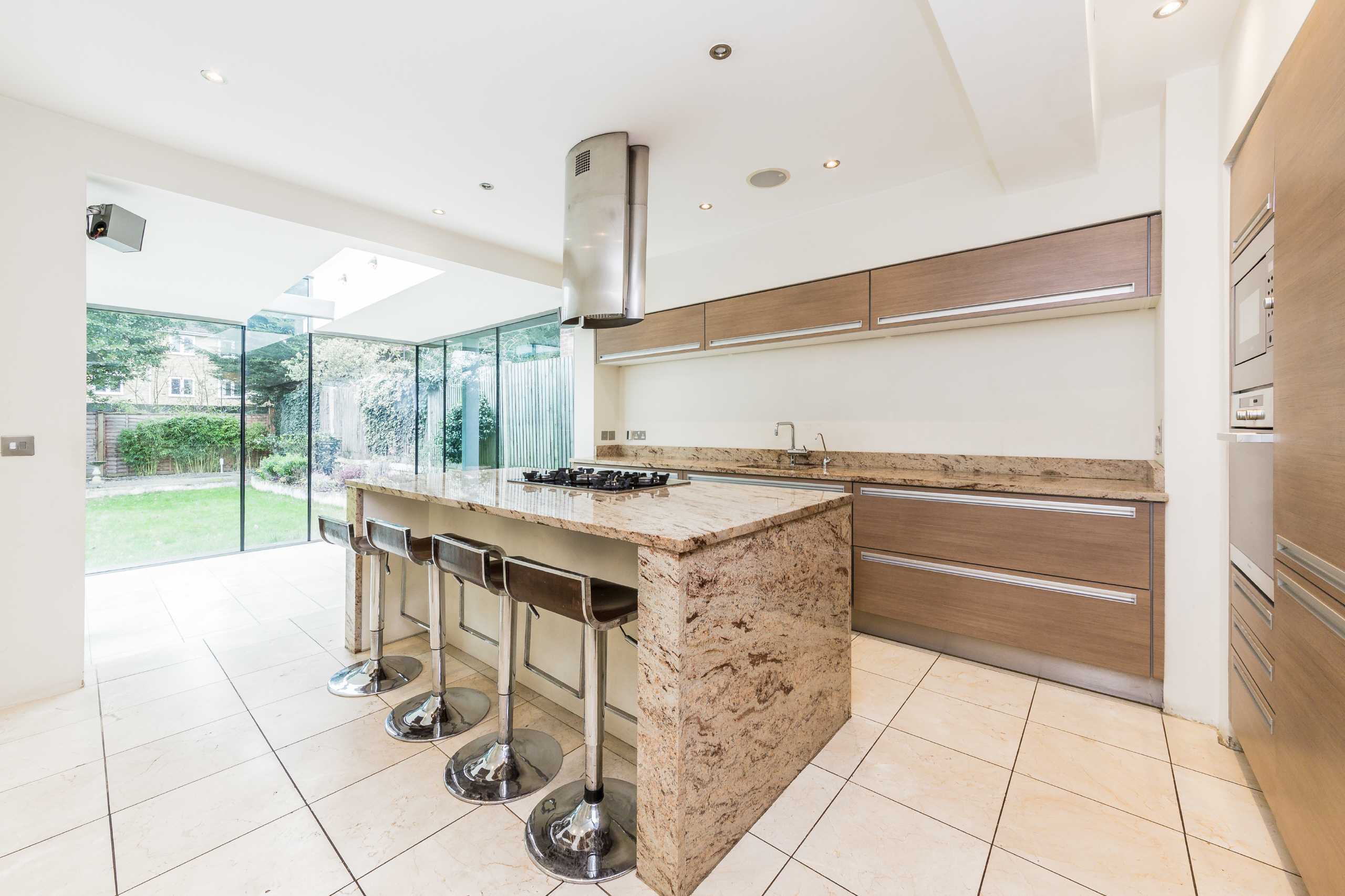 House Ridgway Place in Greater London