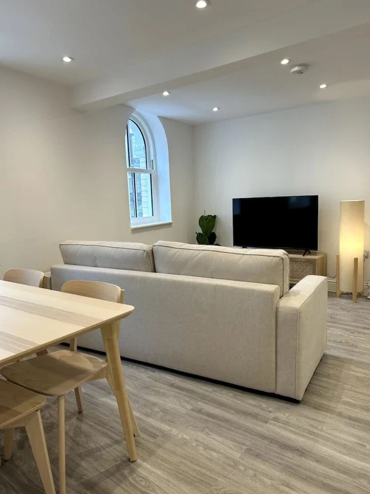 Flat Kensington Church Court in Greater London