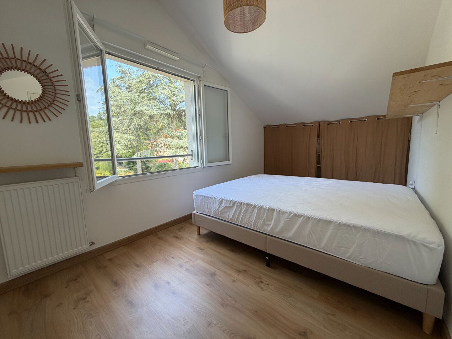 Flat Rue Hélène in Neuville-sur-Saône