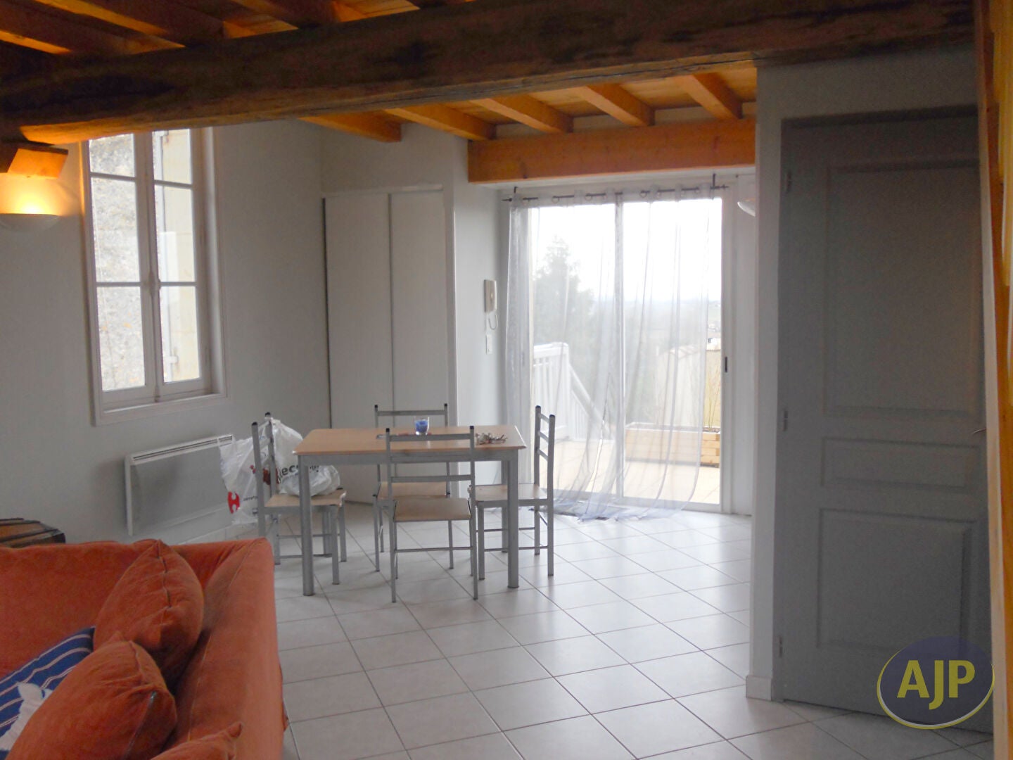 Appartement Route des Bonnins à Saint-Méard-de-Gurçon