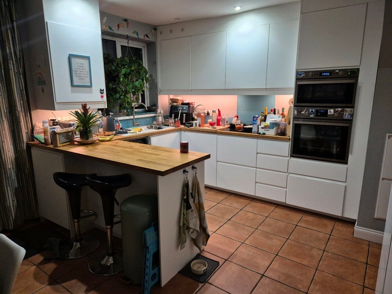 Room Beaconsfield Road in Bristol