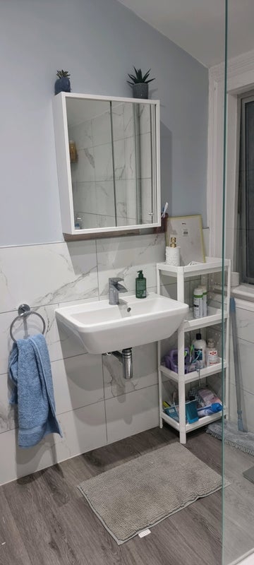 Room Little Ilford Lane in Greater London