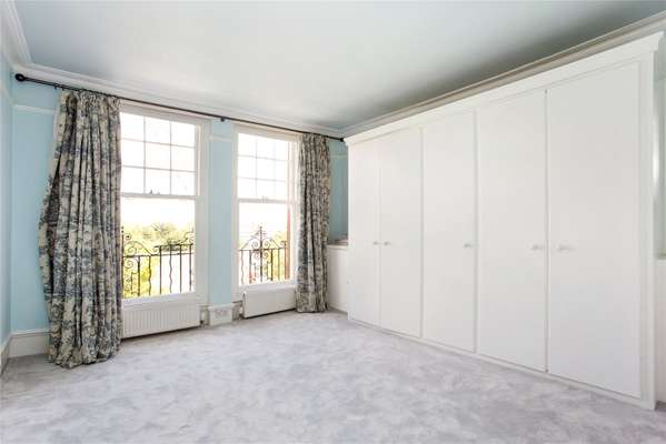 Flat Lower Richmond Road in Greater London