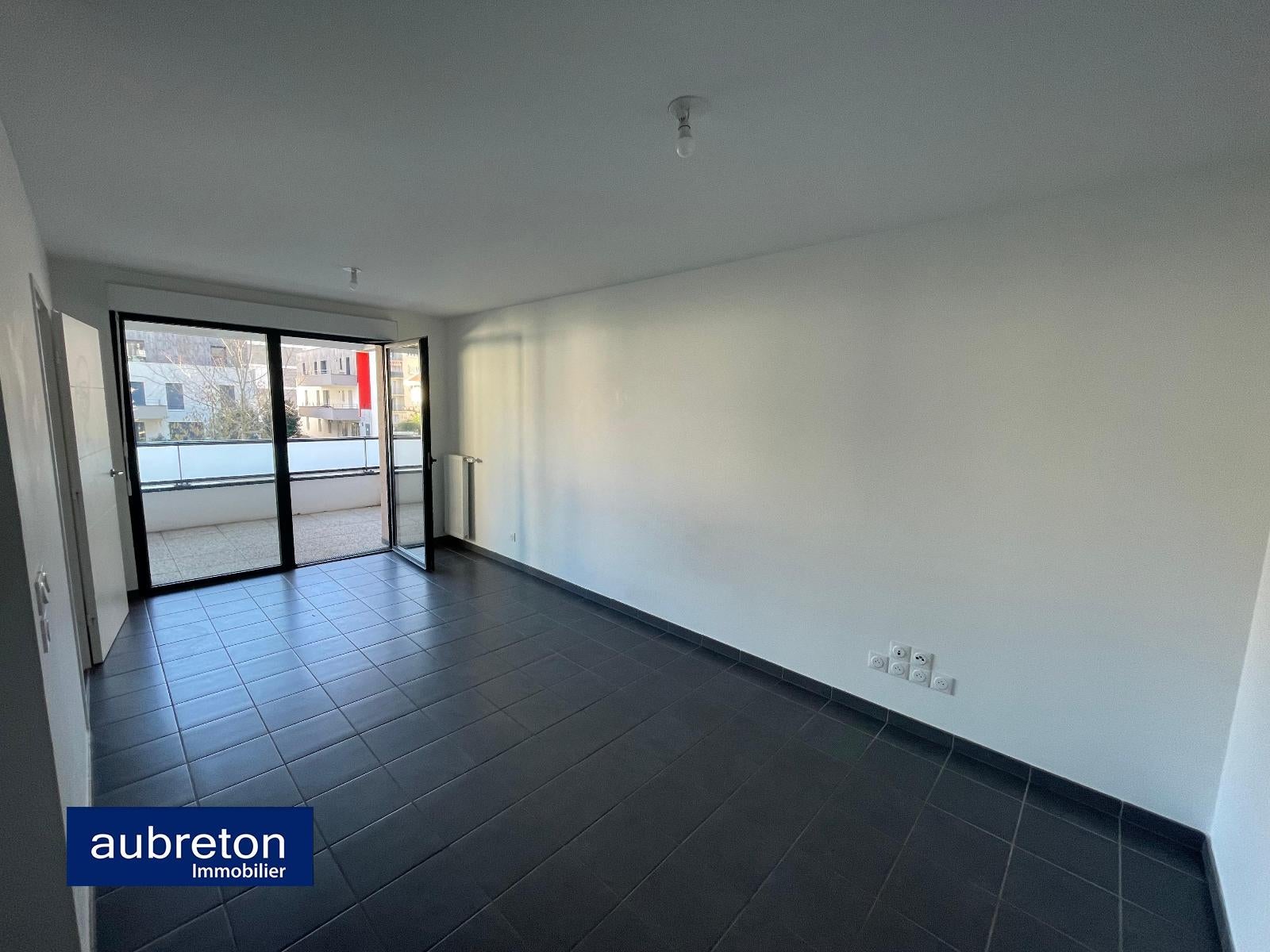 Appartement Cours de la Libération et du Général de Gaulle à Grenoble