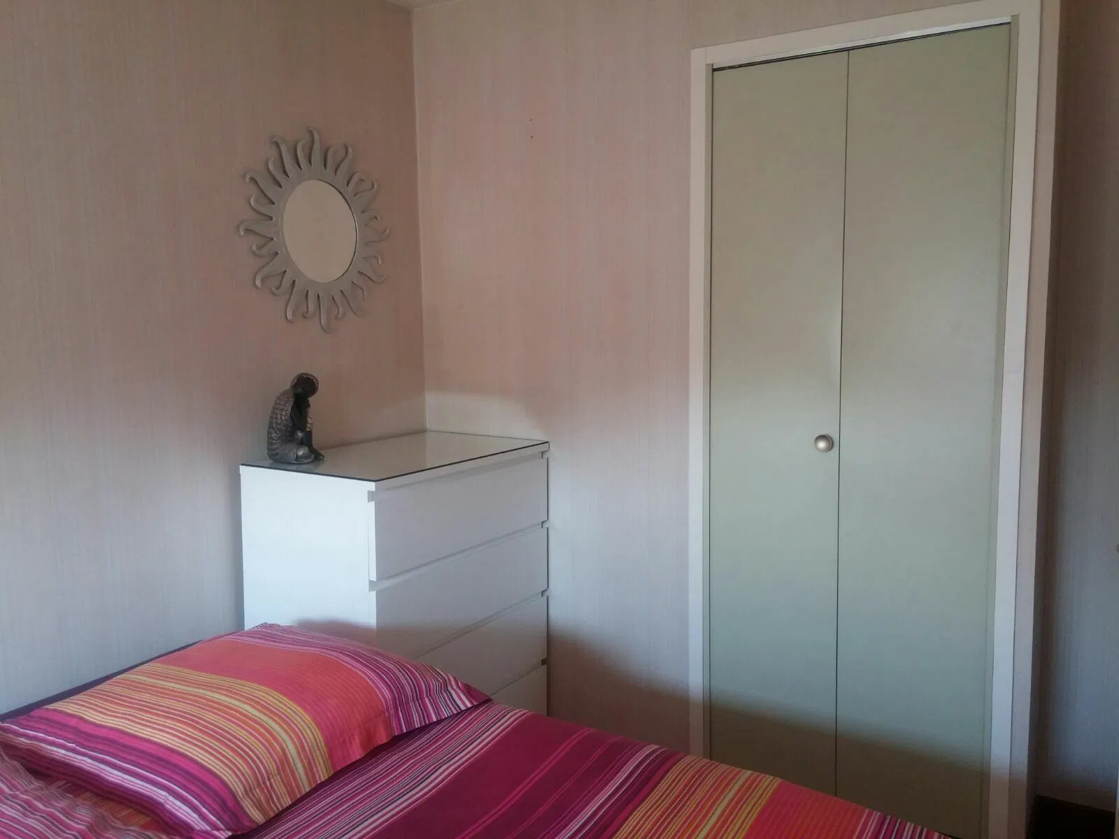 Chambre Rue du Prieuré à Gournay-sur-Marne