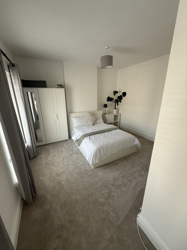 Room City Road in Sheffield