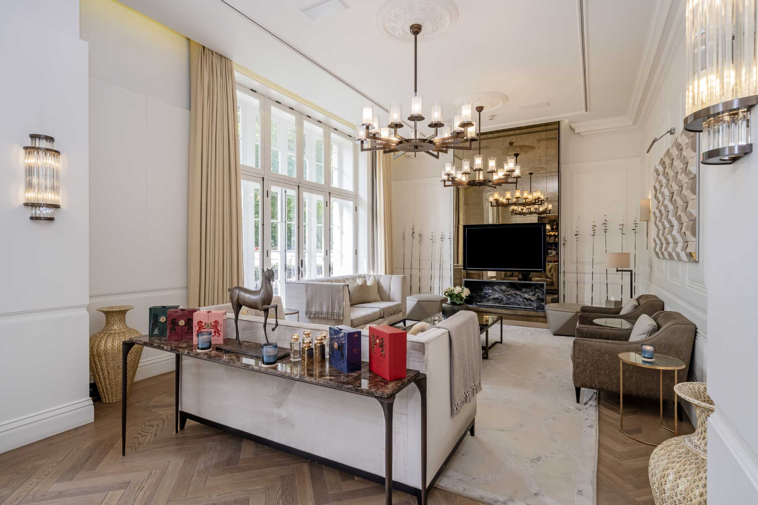 Flat Connaught Place in City of Westminster