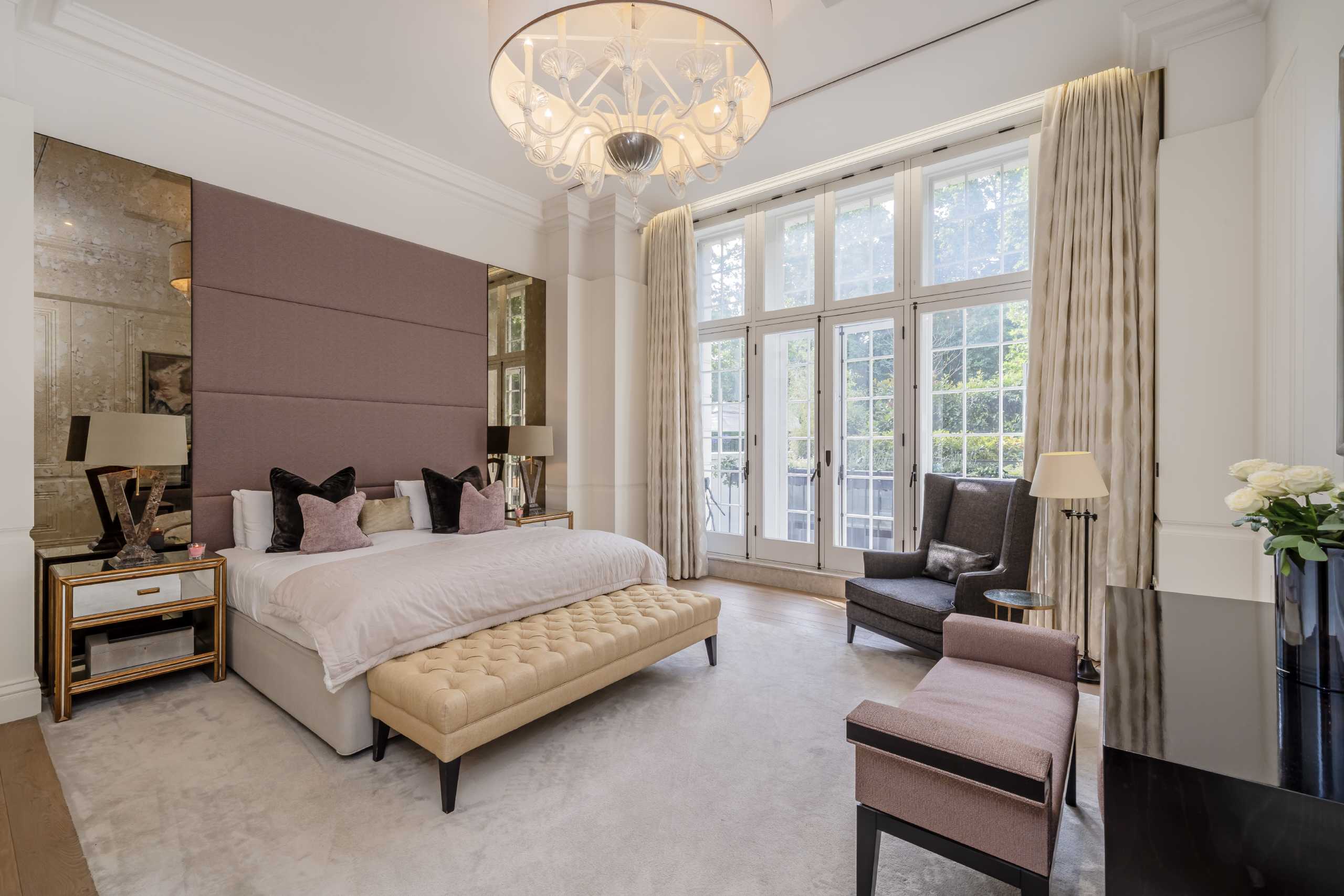Flat Connaught Place in City of Westminster