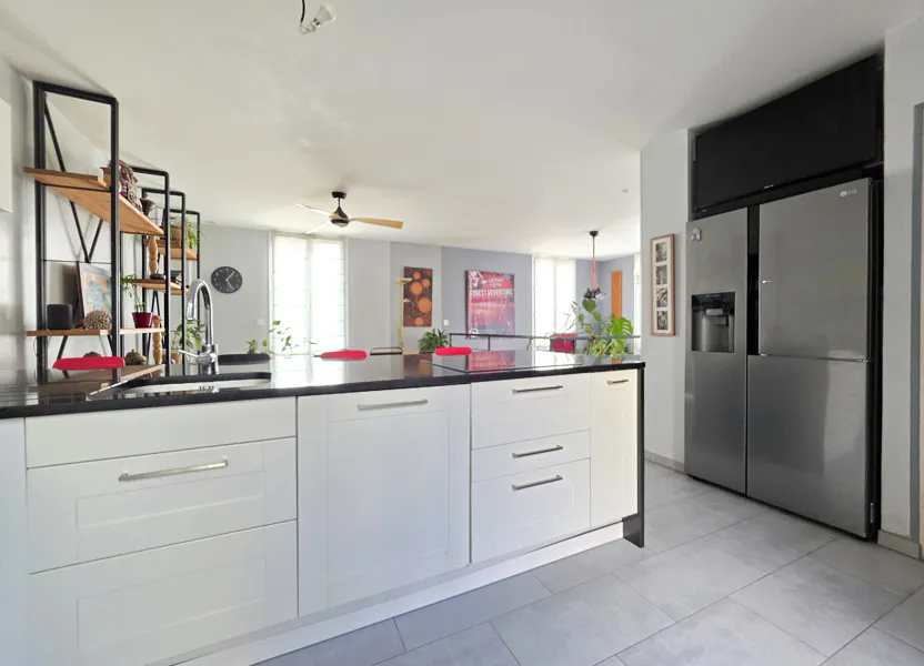 House Boulevard de Stalingrad in Malakoff