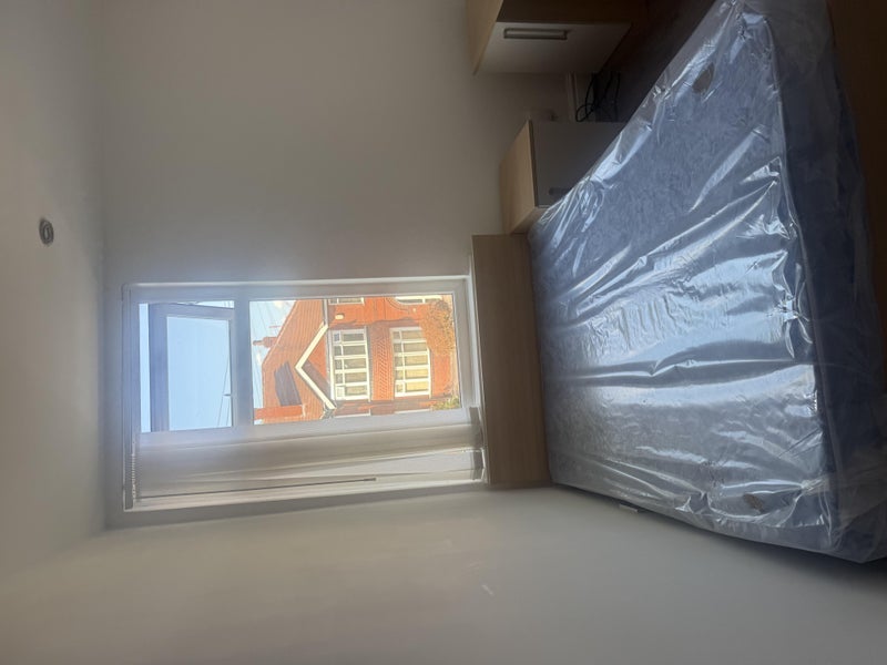 Room Derby Road in Manchester