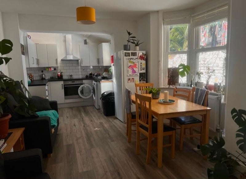 Room Freemantle Street in Greater London