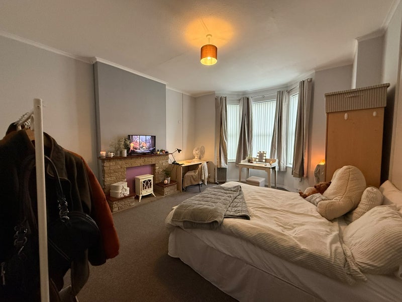 Room Tachbrook Road in Royal Leamington Spa